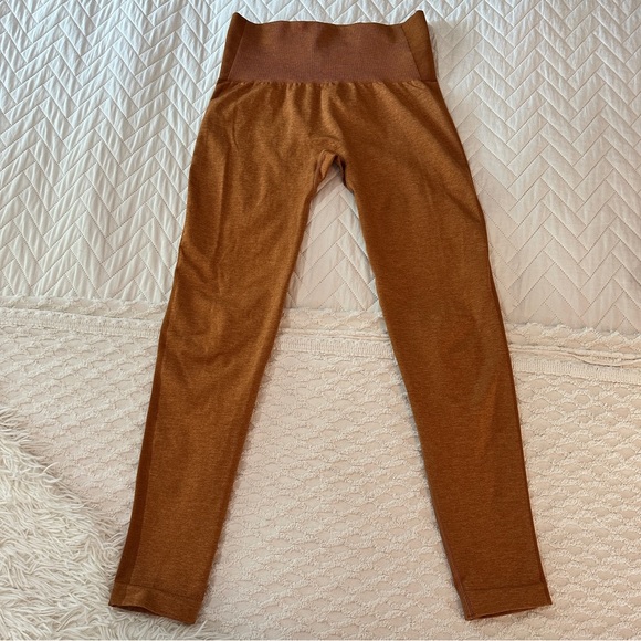 2-Piece Active Leggings Bundle Old Navy XS Olive + NVGTN Seamless Leggings S - Picture 8 of 15